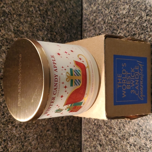 NEW Bath& Body 3 wick Winter Candy Apple - Picture 1 of 2